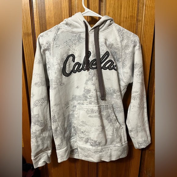 Cabelas Hoodie - Picture 2 of 2
